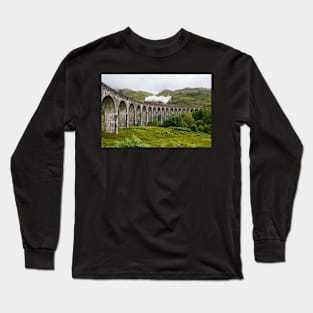 Glenfinnan railway viaduct in the Scottish Highlands Long Sleeve T-Shirt